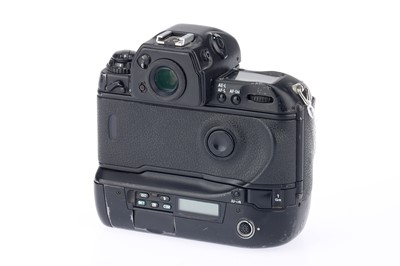 Lot 66 - A Nikon F5 35mm SLR Camera Body