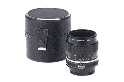 Lot 65 - A Nikon AI-S Micro-Nikkor f/2.8 55mm Camera Lens