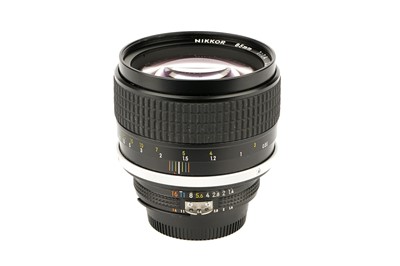 Lot 308 - A Nikon Ais Nikkor f/1.4 85mm Lens