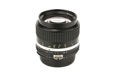 Lot 310 - A Nikon Ais Nikkor f/2 85mm Lens