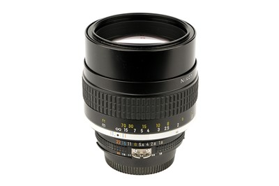 Lot 311 - A Nikon Ais Nikkor f/1.8 105mm Lens