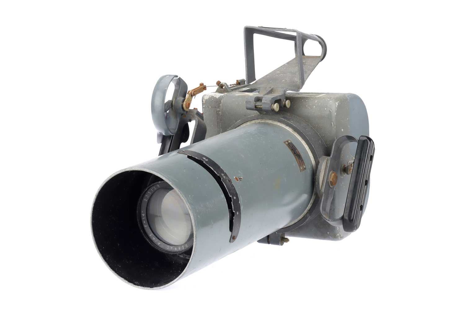 Lot 342 - An Air Ministry F24 Aerial Large Format Roll Film Camera