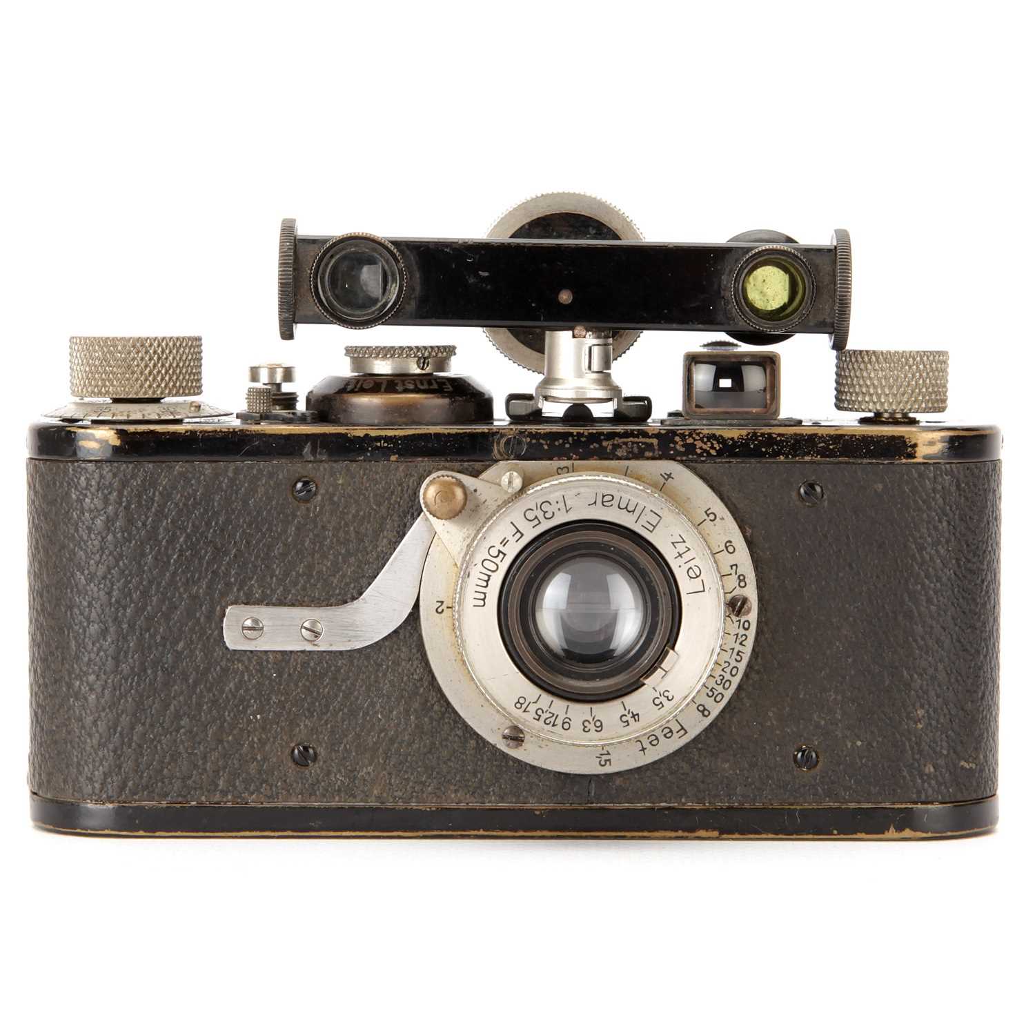 Lot 1 - A Leica Model Ia Close Focus Camera