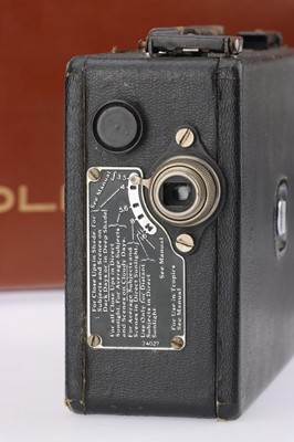 Lot 643 - A Selection of Motion Picture Cameras