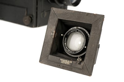 Lot 321 - An Adams & Co. Minex De-Luxe Reflex Camera