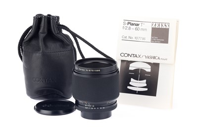 Lot 116 - A Carl Zeiss Contax S-Planar T* f/2.8 60mm Lens