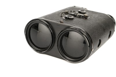 Lot 324 - A Bloch Leon Physiographe Stereo 'Binocular' Camera