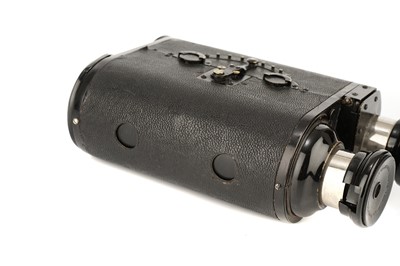 Lot 324 - A Bloch Leon Physiographe Stereo 'Binocular' Camera