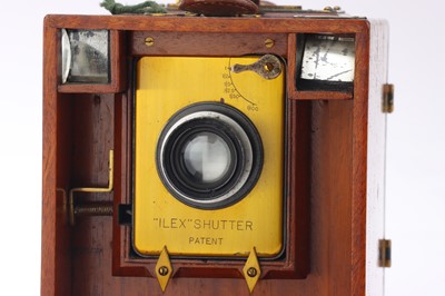 Lot 466 - A Houghton Holborn Ilex No.8 DeLuxe 3¼×4¼'' Falling Plate Camera