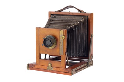 Lot 472 - A Tyler & England T.E.B. No. 0 Mahogany & Brass Quarter Plate Field Camera