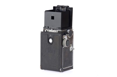Lot 220 - A Zeiss Ikon Ikoflex 852/16 Medium Format TLR Camera