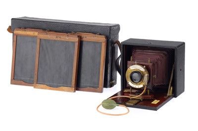 Lot 380 - A Canadian Camera & Optical Co., Ltd. Gem Glencoe 2 Camera Outfit