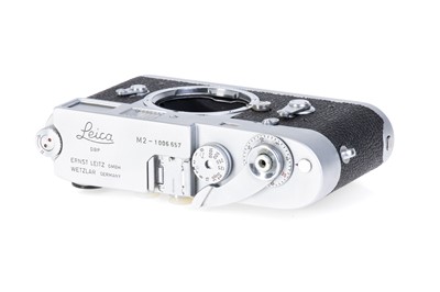 Lot 17 - A Leica M2 Rangefinder Camera Body