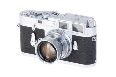 Lot 19 - A Leica M3 Rangefinder Camera Outfit