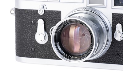 Lot 19 - A Leica M3 Rangefinder Camera Outfit