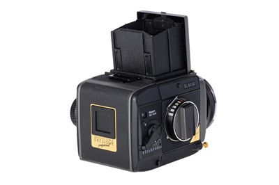Lot 196 - A Rollei Rolleiflex SL66 SE 'Exclusive' Medium Format Camera Outfit
