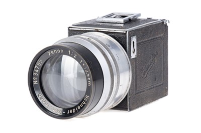 Lot 249 - A Curt Bentzin Primarflex Reflex Camera