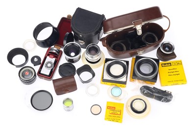 Lot 534 - A Mixed Selection of Zeiss Ikon & Kodak Camera Accessories