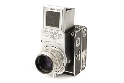 Lot 345 - An Ihagee Exakta 66 'Vertical' Camera