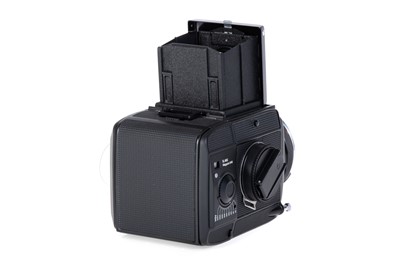 Lot 194 - A Rolleiflex SL66 E 'Dummy' Display Model Medium Format Camera