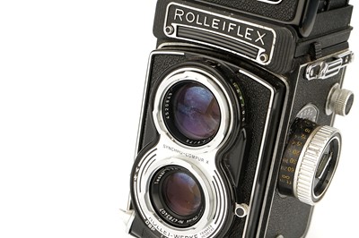 Lot 350 - A Rollei Rolleiflex T TLR Camera