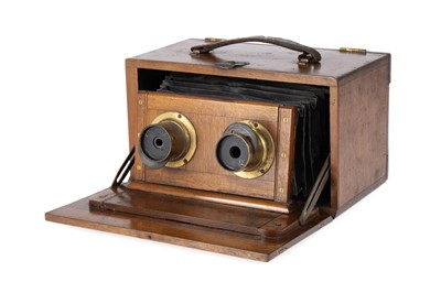 Lot 257 - An Interesting Home-Made Mahogany Stereo Camera