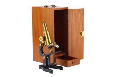 Lot 756 - Ernsy Leitz Wetzlar Microscope