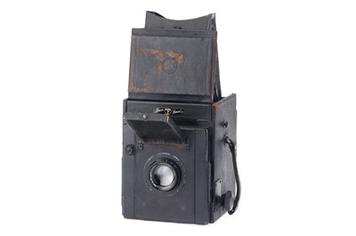 Lot 344 - A Thornton Pickard Junior Special Reflex SLR Camera