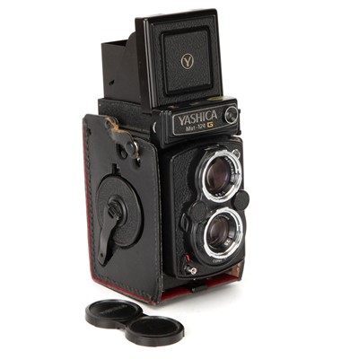 Lot 103 - A Yashica Mat-124G TLR Camera
