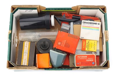 Lot 555 - A Tray of Film Developing and Printing Equipment