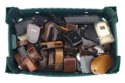 Lot 556 - A Selection of Camera Light Meters