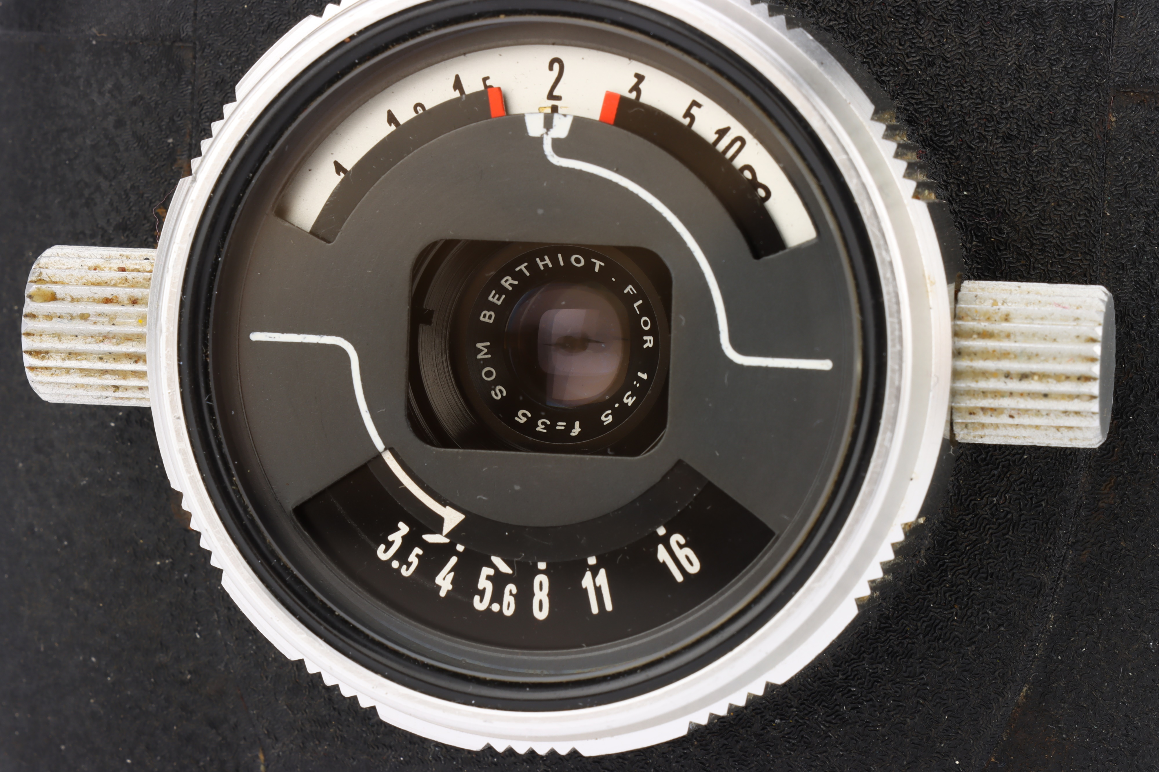 Lot 86 A Calypso 35mm Underwater Viewfinder Camera,