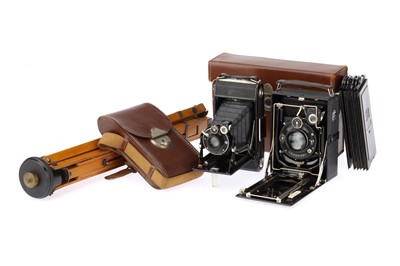 Lot 389 - A Zeiss Ikon Folding Bed Camera Outfit