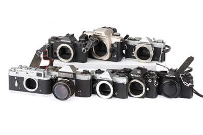 Lot 177 - A Mixed Selection of Cameras