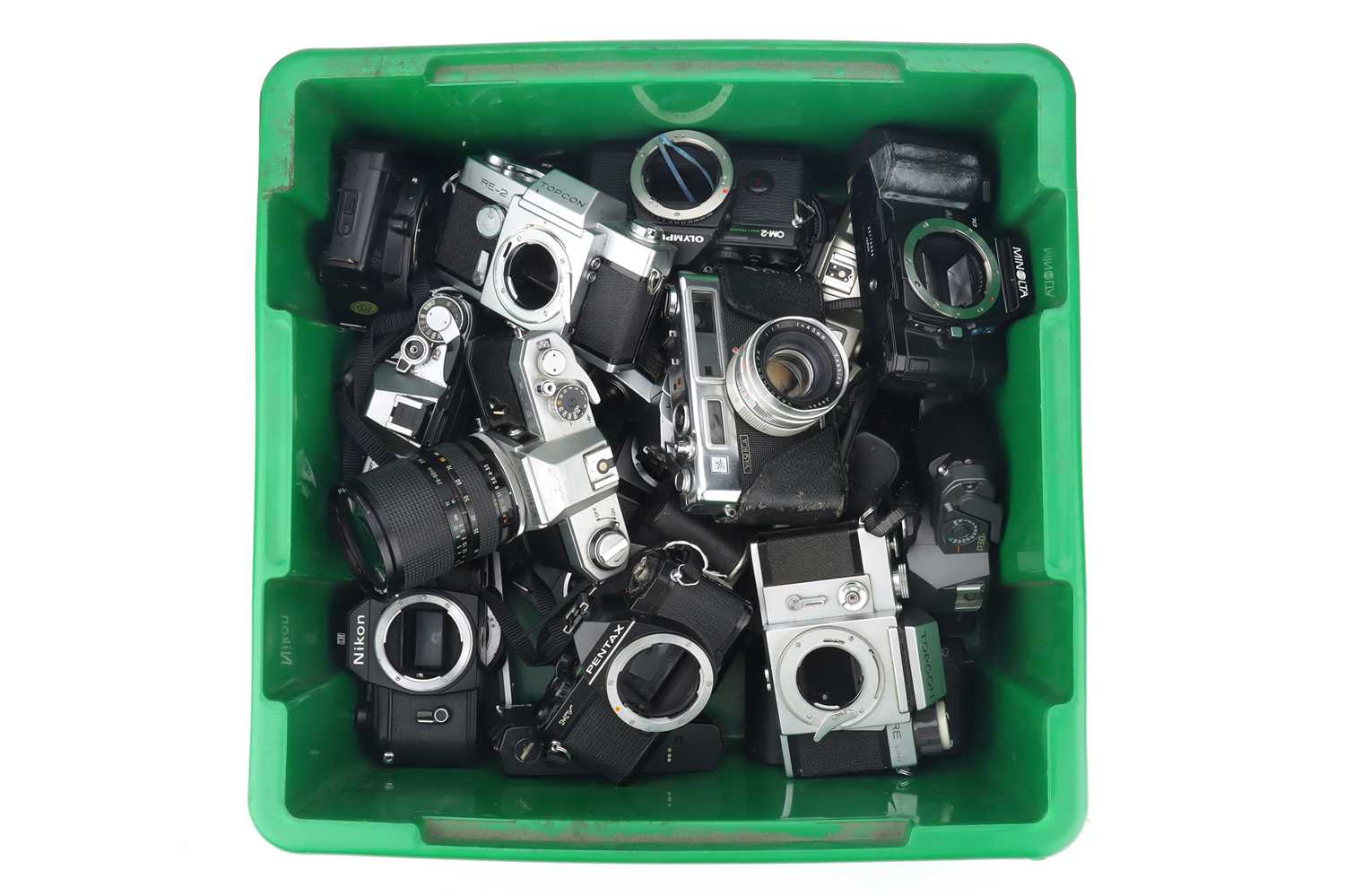 Lot 175 - A Mixed Selection of Cameras