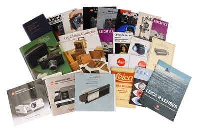 Lot 785 - A Good Selection of Leica Literature