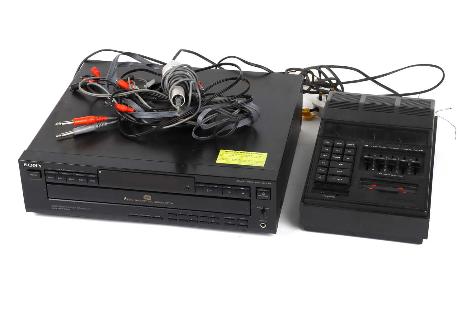 Lot 902 - A Sony Compact Disc Player CDP-C425,