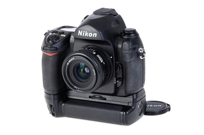 Lot 116 - A Nikon F6 SLR Camera