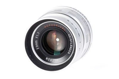 Lot 107 - A Voigtlander Ultron Aspherical f/1.7 35mm Lens