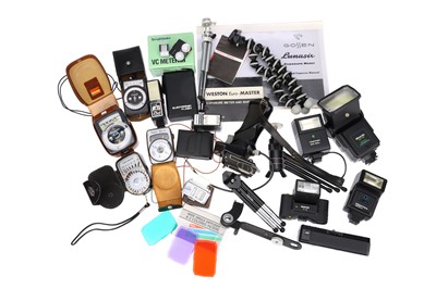 Lot 339 - Flash and Exposure Meters