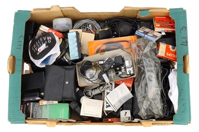 Lot 342 - A Good Selection of Camera Flash Guns & Accessories