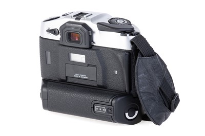 Lot 53 - A Leica R8 SLR Camera Body
