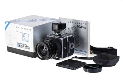 Lot 156 - A Hasselblad 903SWC Medium Format Camera