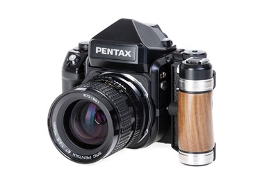 Lot 184 - A Pentax 67II Medium Format Camera Outfit