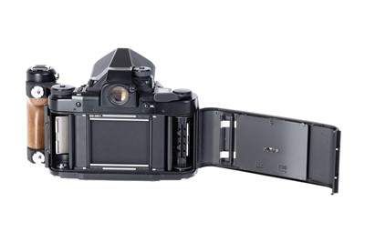 Lot 184 - A Pentax 67II Medium Format Camera Outfit