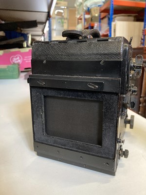 Lot 210 - An R.B. Graflex Series B Medium Format SLR Camera