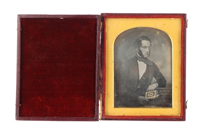 Lot 275 - 2 Daguerreotype Portraits of Gentlemen