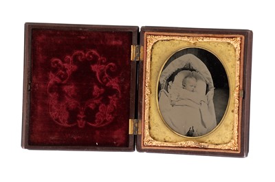Lot 46 - Post-Mortem Ambrotype of a Baby