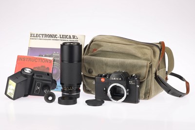 Lot 35 - A Leitz Portugal Leica R3 Electronic 35mm SLR Camera