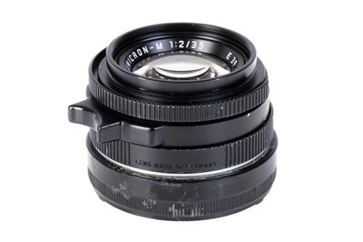 Lot 35 - A Leitz Summicron-M f/2 35mm Lens